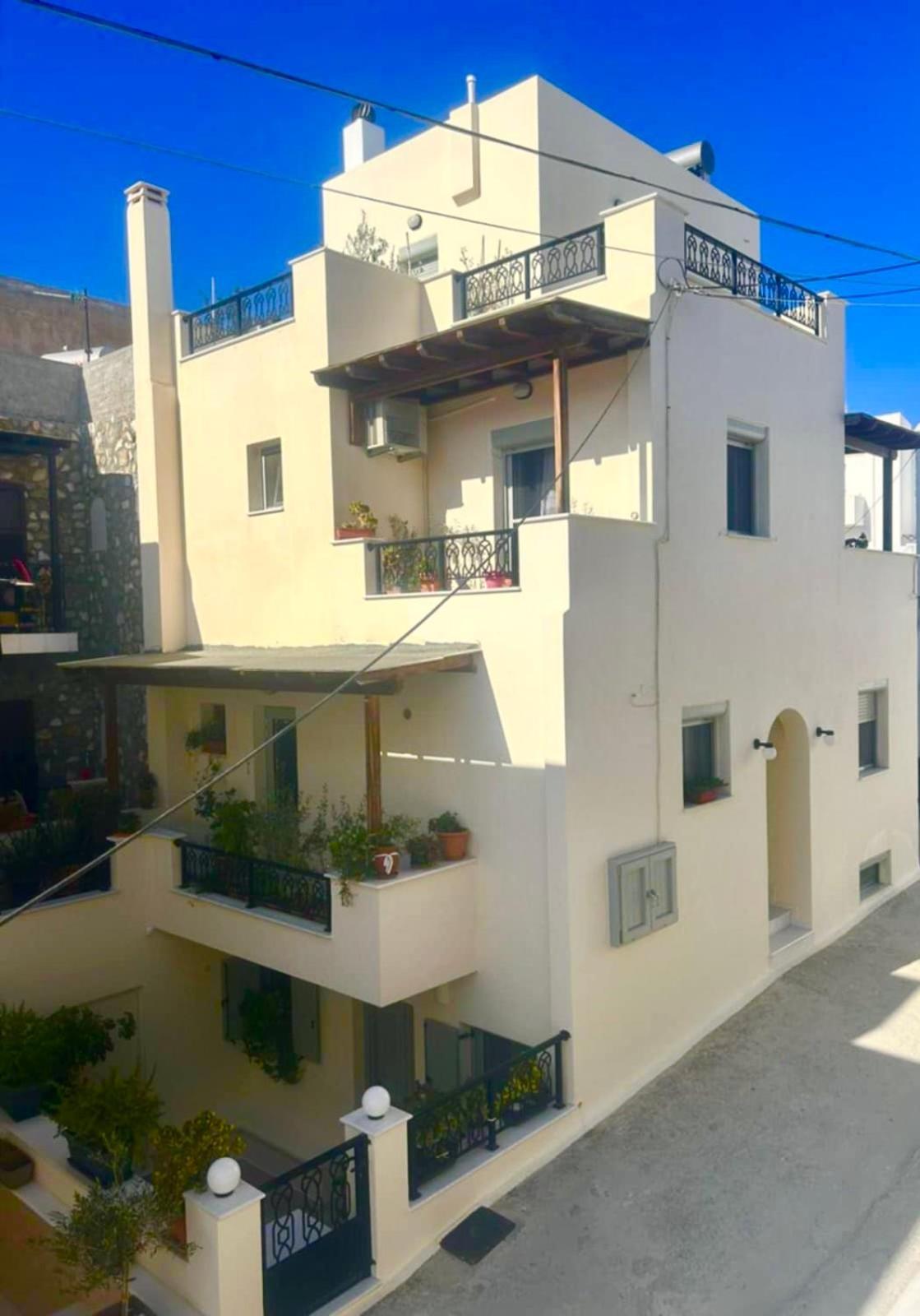 Independent Agapitos Apart , 2Bdrm, Private Patio Naxos City Exterior photo